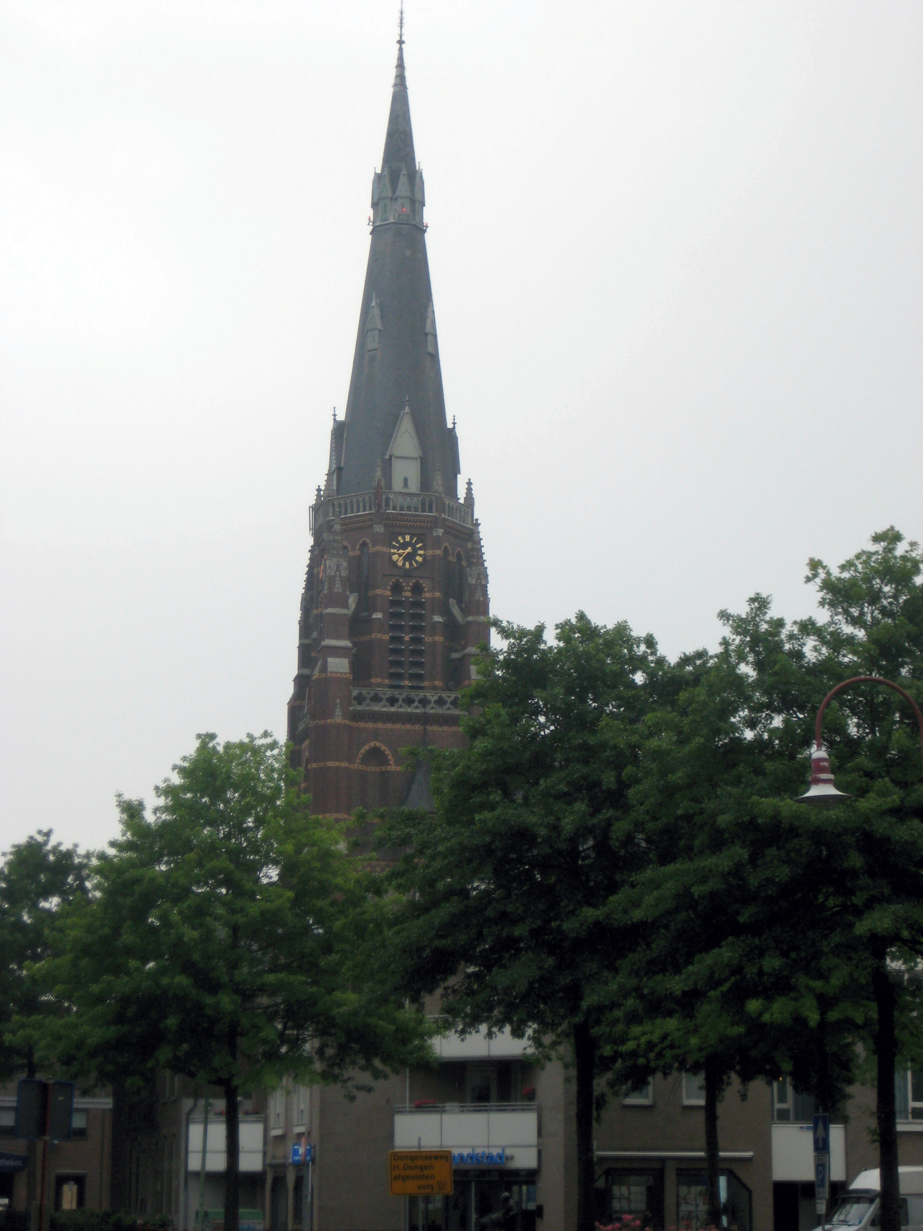 Kerk Rijen.